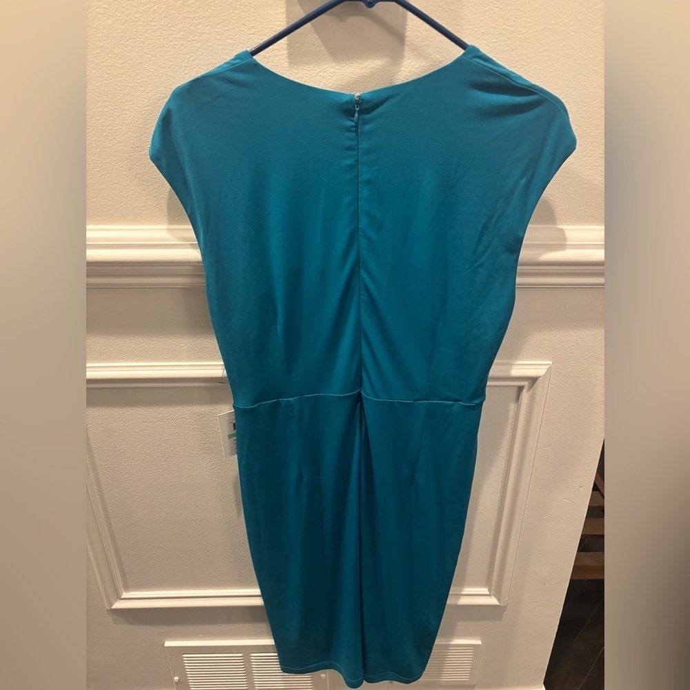 Calvin Klein Sleeveless Faux Wrap
Dress Size  8 NWT - Picture 5 of 7